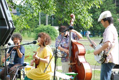 楽しい夏の日「泉のさとの音集め」